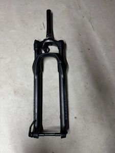 Fourche Rock shox Judy neuve 29 boost - 1