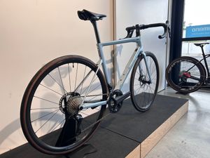 BMC TEAMMACHINE SLR ONE 56 LIGHT BLUE CHROME - 1