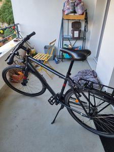 Vélo VTC 2024 Stevens Corvara très bon état  - 1