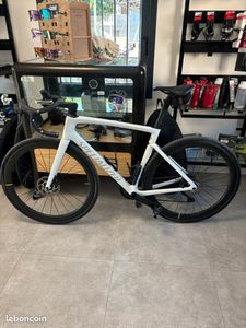 Tarmac SL7 Comp 2024 - 1