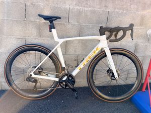 Trek madone SLR9 Gen8 + capteur puissance 4iii 07/... - 1