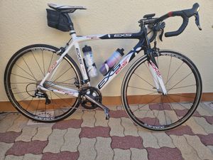 Vélo route en carbone, équipé en Durace - 1