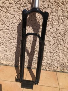 Fourche Rockshox Révélation 150mm 29 pouces - 1