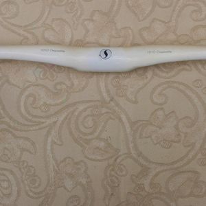 ♦ Cintre / guidon vélo de course / route Carbone /... - 1