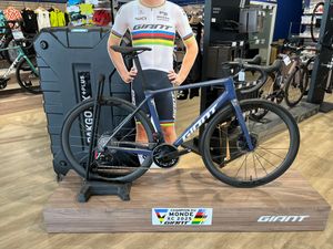 GIANT TCR Advanced Pro 0 AXS 2026 - NEUF - 1