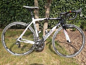 Vélo route en carbone équipé en Shimano Durace - 1