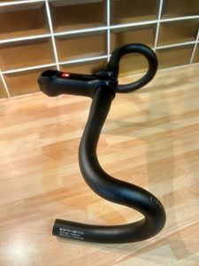 Cintre + potence Bontrager neufs  - 1