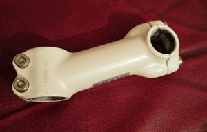 Potence relevée 17° en 25,4 x 28,6 x 105mm blanche... - 1