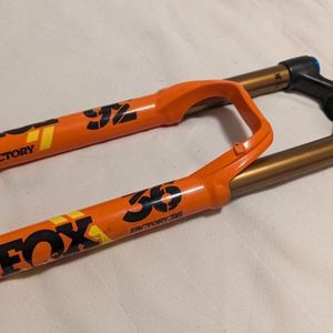 Fourche suspendue Fox 36 Float Grip2 - 1
