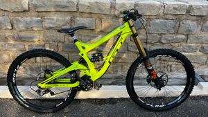 VTT de descente (DH) - 1