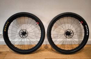 Roues Reserve XC 28 carbone neuves - 1