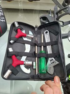 Kit outils (petit) Mini kit + outils multifonction... - 1