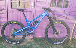 A vendre VTT YT CAPRA de 2020 en taille L - 1