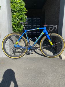 Vélo carbone specialized crux - 1