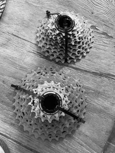 🔥réservées🔥Lot de 2 cassettes Shimano Dura Ace 9... - 1