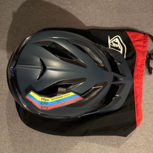 Casque Troy Lee Design A3 - 1