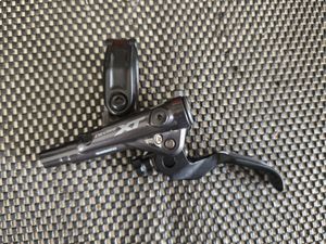 Levier de frein gauche VTT Shimano XT BL-M8100 - Pièces détachées VTT Levier de frein gauche VTT Shimano XT BL-M8100 - Pièces détachées VTT