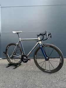 Legend Queen Titan – Vélo Route Titane Sur Mesure ... - 1