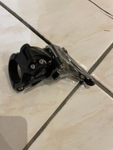 Dérailleur avant - 1