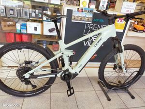 VTT cube stereo hybrid one 22 pro - 1