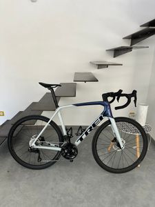 TREK Emonda SL6 2024 – Carbone – Shimano 105 Di2 –... - 1