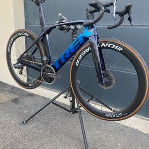 TREK Madone SL 7 AXS 6e gén. - 1