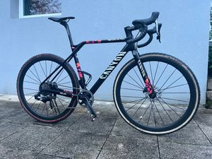 Canyon Inflite CF SLX - Team Legendre - 1