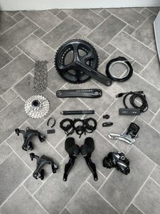 Shimano Ultegra Di2 6870  - 1