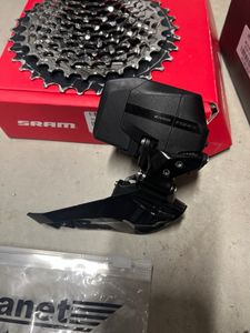 derailleur avant Sram force AXS 12V - 1
