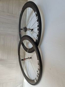Paire de roues carbone  Corima noir. - 1