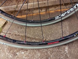 roue C24 carbone shimano - 1