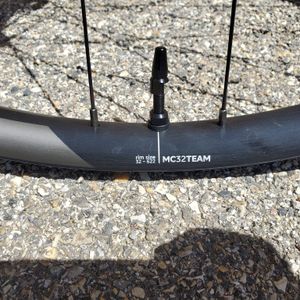 Roues VTT alu 29 pouces Boost Oquo MC 32 TEAM - 1