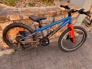 CUBE Acid 200 Disc Actionteam 2O pouces - 1