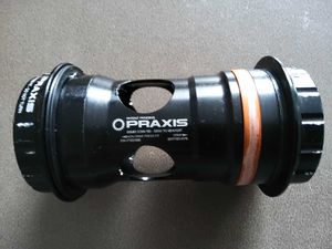Boîtier de pedalier PRAXIS BB30 GXP - 1