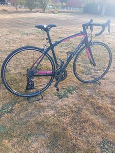 Vélo de route femme Trek Silque SL Carbone – Taill... - 1