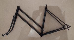 Cadre vélo ancien Magnum chapeau de gendarme en Bé - 1