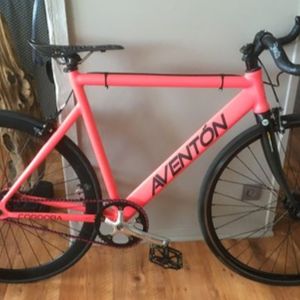 fixie Aventon rose fluo taille 54 fourche carbone - 1