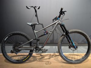 SPECIALIZED STATUS - 1