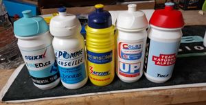 divers bidons équipes professionneles - 1