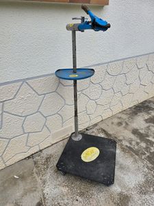 Pied d'Atelier vélo Var professionnel - 1