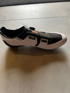 Chaussures DMT - 1