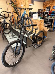 VTT dh mondraker - 1