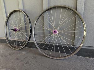 Paire de roues DT Swiss XMC 1200 moyeux DT 180. (2... - 1