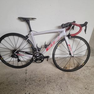 Velo route BH Ultralight Ultegra DI2 - 1